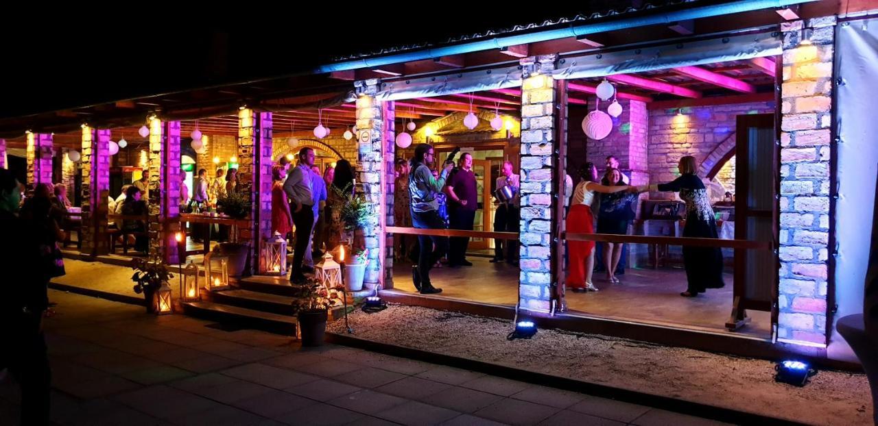 Hotel Achilles Park Győr Exterior foto